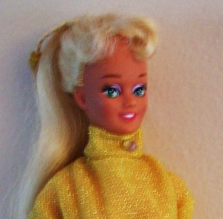 1996 Re Dressed I DREAM OF JEANNIE Doll   So Pretty   NEAR MINT