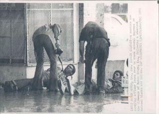 1972 Baton Rouge LA Machine Gun Officer Shootout Police Blacks Press 