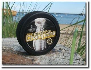 BOSTON BRUINS 2011 STANLEY CUP CHAMPS TROPHY PUCK