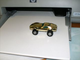 VINTAGE HOT WHEELS 1975 20TH ANNIVERSARY CORVETTE GOLD JACKED UP 