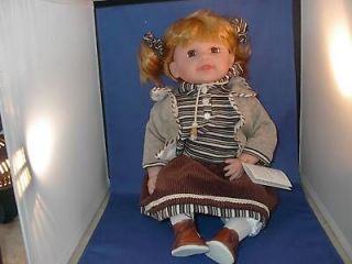 DUCK HOUSE HEIRLOOM EDITION 18 DOLL BREA EXC. COND.