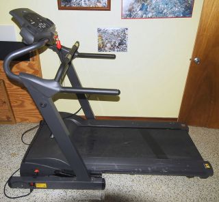 folding treadmill in Exercise & Fitness