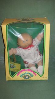 Cute soft sculpture cabbage patch kid HAND SIGNED by Xavier Roberts 