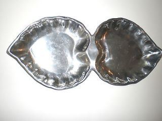 RBZ620 Mexican Pewter Divided Heart Shaped Serving Nut Candy Dish
