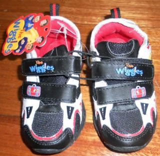 THE WIGGLES RED CAR JOGGER SHOES NWT