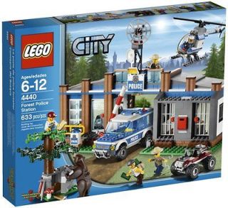 Lego City 4440 Forest police station. NIB=New In Box