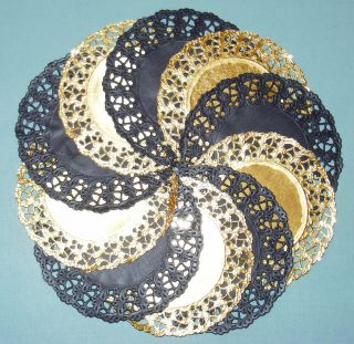 EXCLUSIVE BLACK AND GOLD PAPER LACE DOILY MEDALLIONS