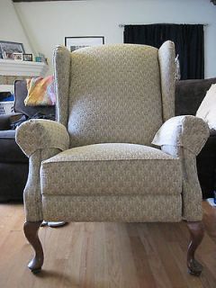 LA Z BOY Kimberly High Leg Wingback Recliner  Excellent Condition