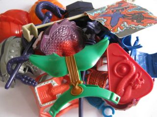 HE MAN MAN AT ARMS MASTERS OF THE UNIVERSE MOTU WEAPONS ACCESSORIES 
