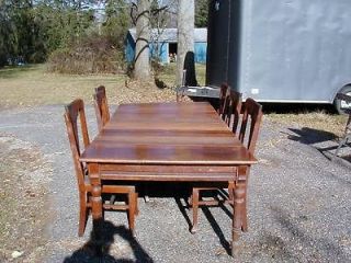 SOLID GOLDEN OAK ANTIQUE EXTENSION TABLE 6 LEAVES 6 CHAIRS 42 W 7 9 