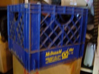 vintage dairy milk crate container plastic flint mi. 82
