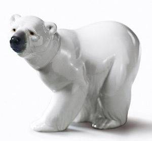 Lladro Figurine 1207 Attentive Polar Bear