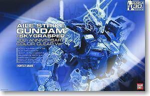 Bandai Gundam Perfect Grade PG 1/60 Aile Strike Gundam 30th 