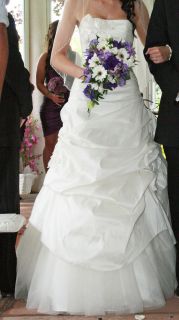 AUTHENTIC SAN PATRICK PRONOVIAS 2012  Wow Wedding Dress, size 