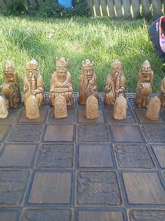   style very large complete chess set 32 isle of lewis chessmen pieces