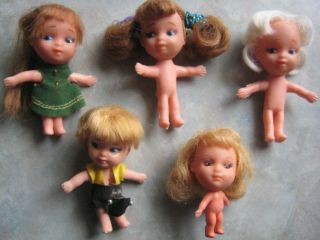 Vintage Uneeda Lot of 4 Petal People Dolls & 1 other Doll 1960s All 