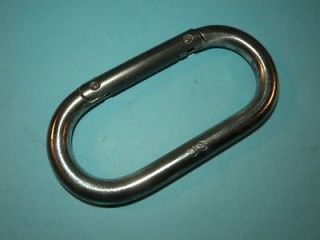 US SPECIAL FORCES WYOTT D RING SNAP LINK CARABINER 1972 DATED