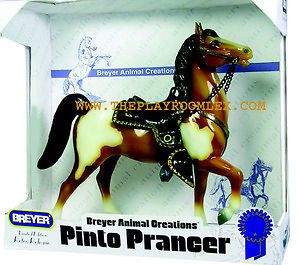 Breyer New 2012 #1431 Pinto Prancer Glossy   Vintage style New in box