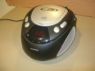 Audiovox CDA1361 Portable Stereo AM FM CD Player w/ Batteries Earphone 