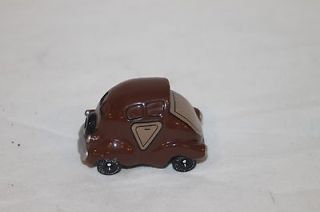 HALLMARK CARDS ROAD ROVERS ROVER CHOCOLATE MOUSE CAR TOY COLLECTIBLE