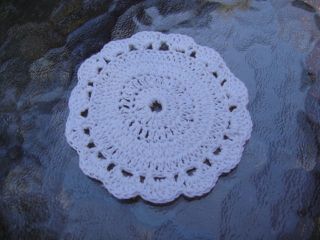   Miniatures ~ Hand Crochet Round Ecru / Rug Tablecloth that Drapes Over