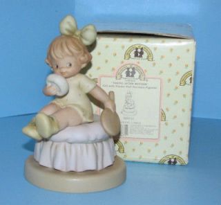   Memories of Yesterday Taking After Mother Girl Powder Puff 525731 MIB
