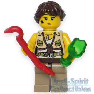 Lego Custom Minifig   Female Zombie Hunter with Broken Bottle & Crow 
