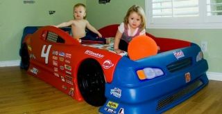NEW! BOYS RACE CAR BED   TWIN or CRIB   NASCAR RACECAR