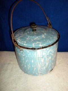   BLUE AND WHITE SWIRL ENAMEL MILK PAIL/CAN/ BUCKET ENAMELWARE WITH LID