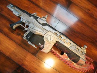   War 2 Lancer Chainsaw Rifle Gun 3 ft Long Full Size RARE NECA