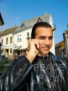 Adrian Paul Highlander Personal Phone Call The Peace Fund