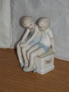 Lovely Royal Doulton Child Reflections Figurine Good Pals HN3132 1st 