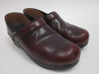 Sanita Red Black Leather Slip on Clogs Shoes Sz 38 8