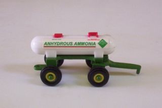 Anhydrous Ammonia Tank Trailer 1 64 Ertl Green Farm Toy Implement 