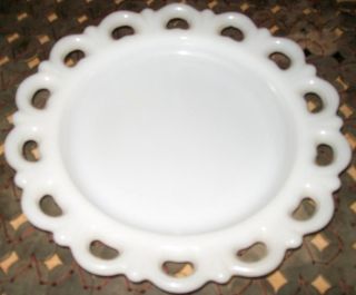 old milk glass round desert plates i n excellent condition with no 