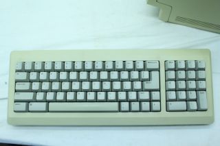 Vintage Apple Macintosh M0001A Desktop Computer w Keyboard Mouse 