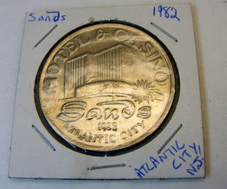   token atlantic city 1982 one dollar please see detailed photos for