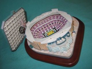 Danbury Mint Palace Auburn Hills Detroit Pistons Stadium Replica RARE 