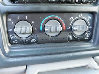02 Chevrolet Suburban 1500 Dash Heat AC Rear Defrost Climate 