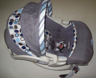Baby Trend Flex Loc Infant Car Seat with Base All Star
