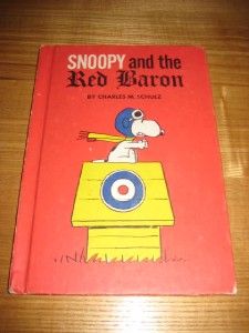 Vintage Snoopy Red Baron Childrens Book 1966 Charles Schulz Plane 