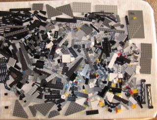 Your are bidding on Lego Bat Cave set # 7783 parts lot, this set is 