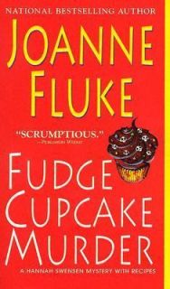 Fudge Cupcake Murder by Joanne Fluke 2005, Paperback
