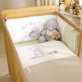 IZZIWOTNOT Humphreys Bedtime Cot / Bed Quilt & Bumper Set Humphreys 