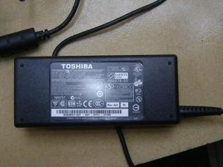 Original Toshiba 90W AC Charger for Satellite Pro U400 U300 U405 U305 
