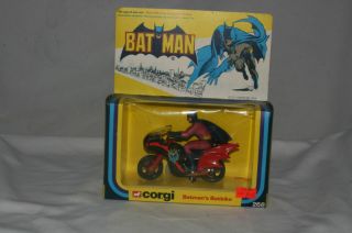 Corgi #268 Batmans Motorcycle Batbike, Robin Driver, Red & Black 
