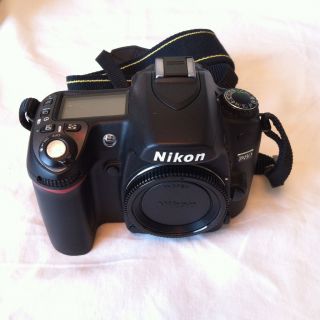 Nikon D80 10 2 Megapixel Digital Camera Plus EXTRAS