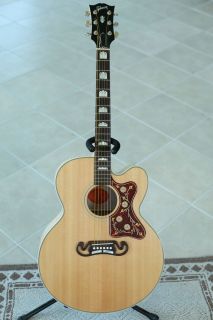 Gibson SJ150 Jumbo Cutaway Acoustic Electric Guitar