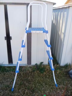 Really Nice 48 Ladder for Above Ground Pool