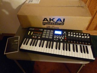 Akai MPK49 Keyboard MIDI Controller USB Interface